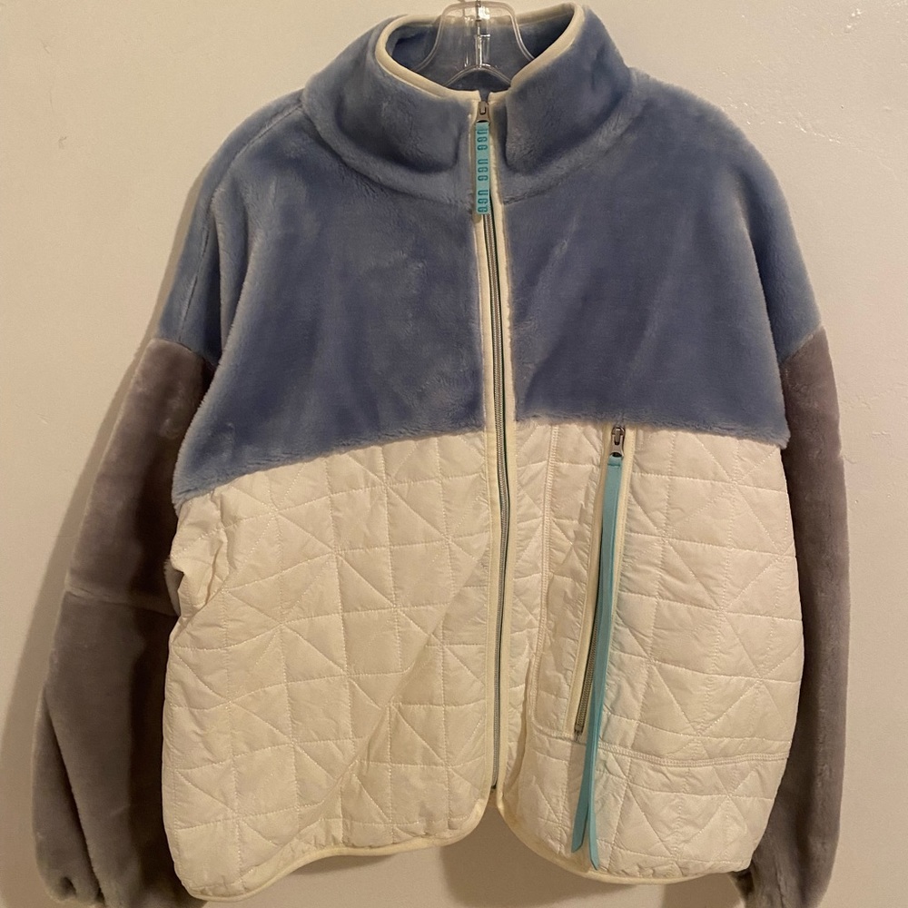 NWT UGG Women’s Marlene Jacket Tricolor, Size US X-Small.